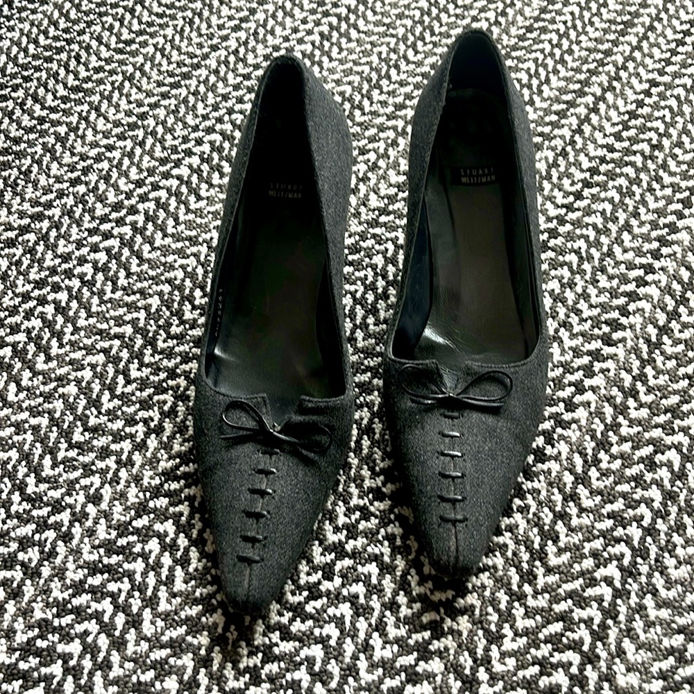 Stuart Weitzman Grey Wool Kitten Heels Pointed Toe Pumps with Bow Size 9